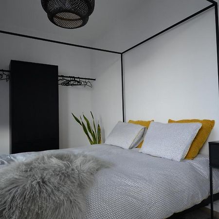 The Penthouse, Oasis Of Light And Inspiration Apartment Antwerpen Bagian luar foto